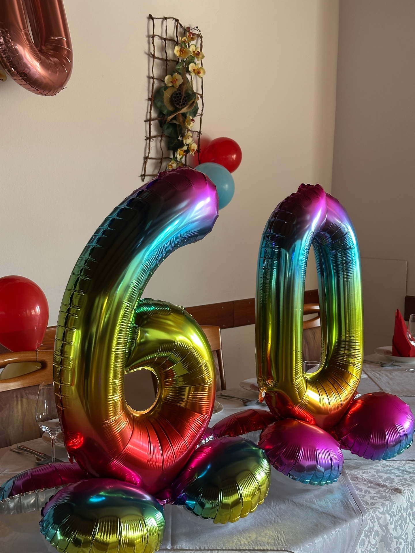 Praznovanje 60. rojstnega dne z balonsko dekoracijo